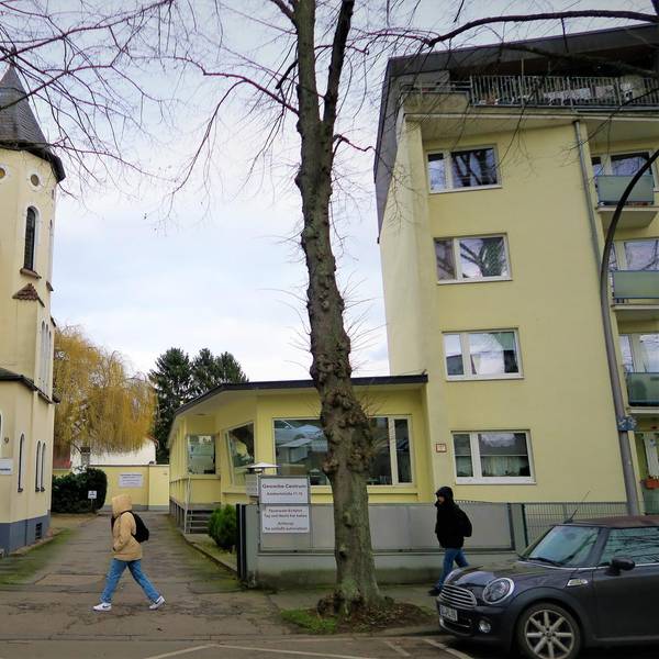Häuserlücke Höhenberg