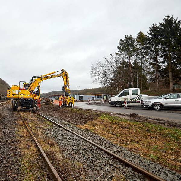 Gleisarbeiten an der Oleftalbahn