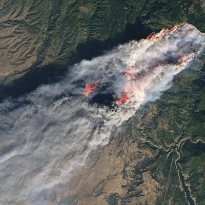 Sonntags-32A0560019386916