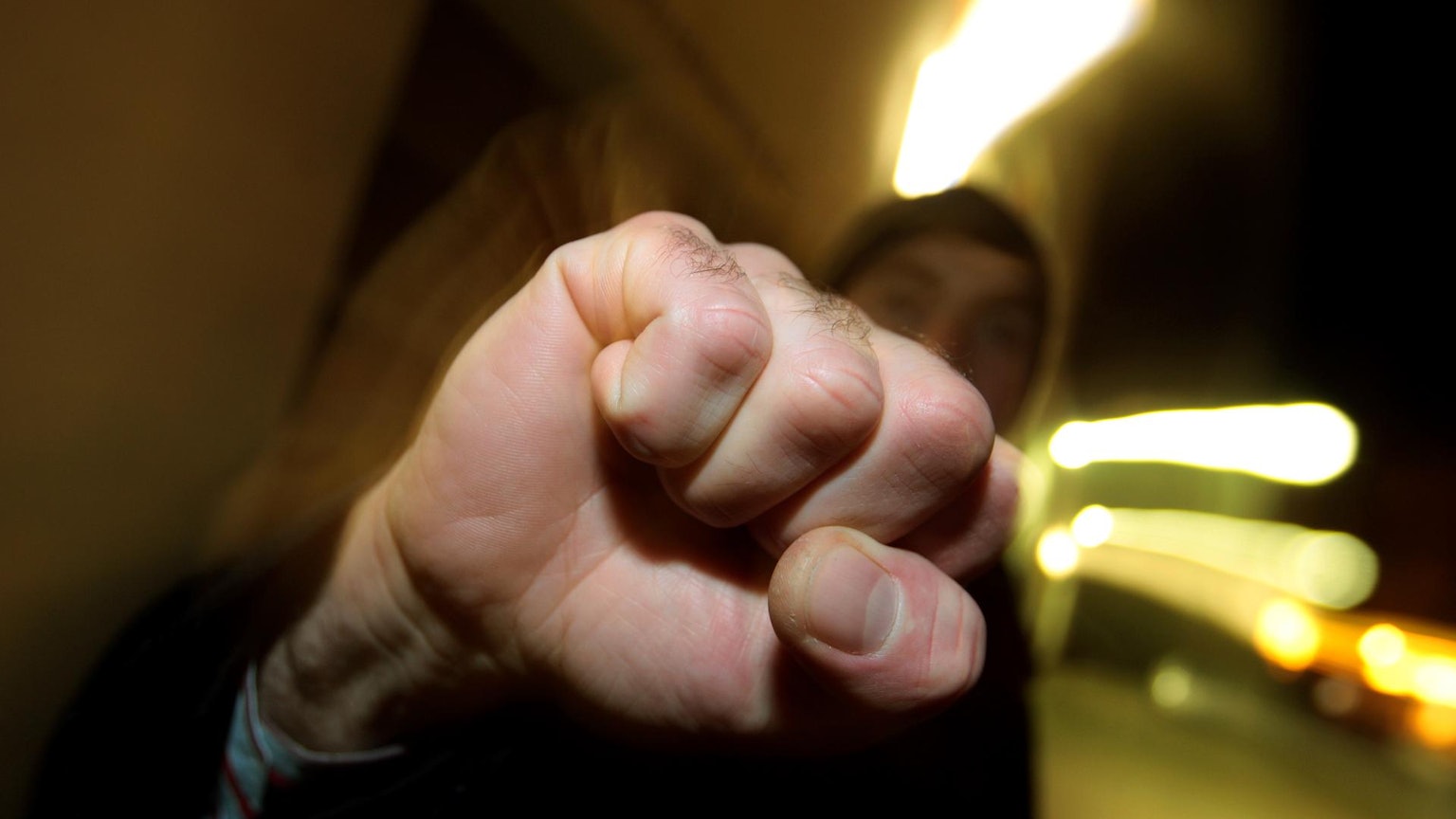 symbolbild_schlaeger_dpa