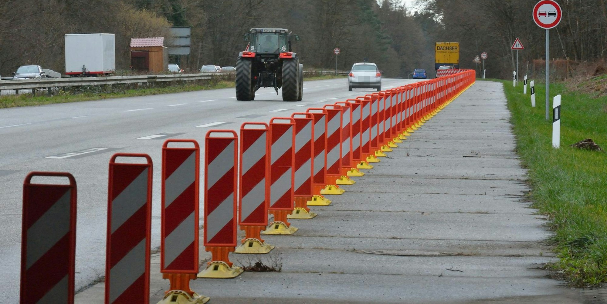 Standstreifen_gesperrt_Frankenforst