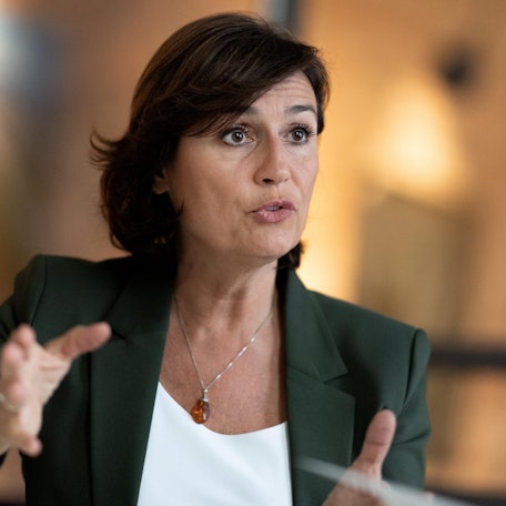 Sandra Maischberger 300822