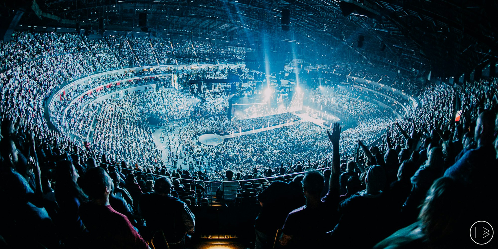 U2_LouisBuerk_AMG_0491