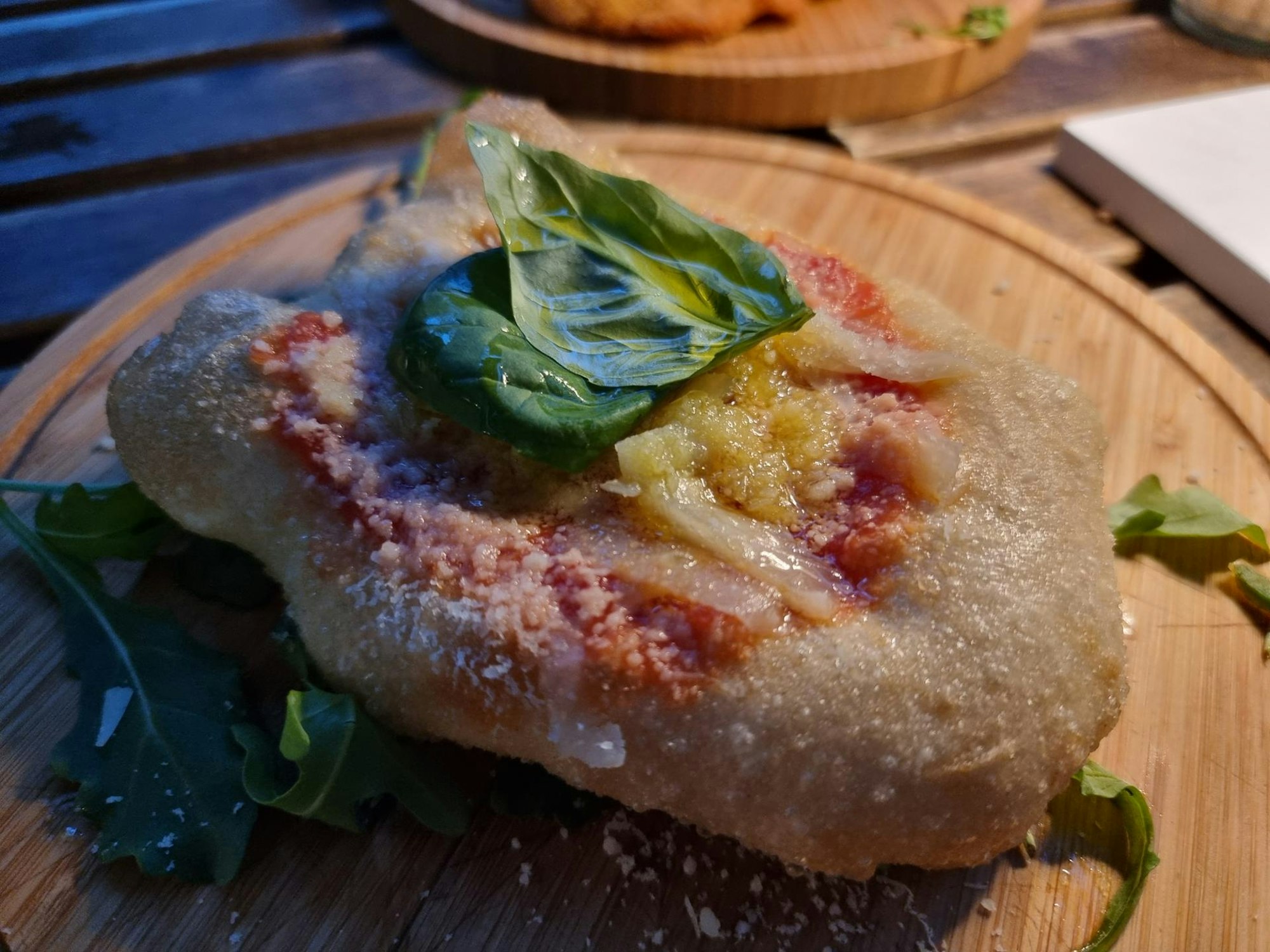 eine kleine frittierte Montanara
