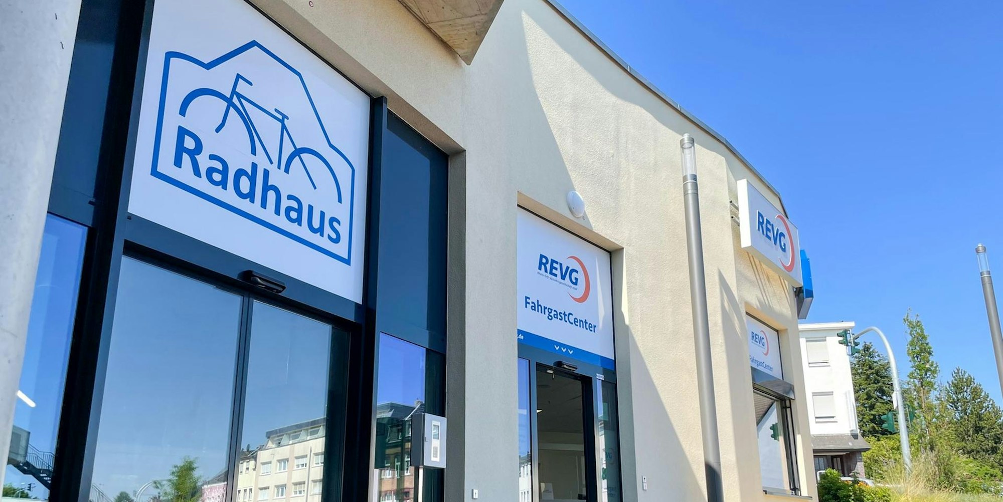 20220629-nip-ber-fahrradhaus-bahnhof-2