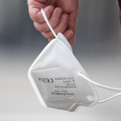 Maskenpflicht Ende Symbol dpa