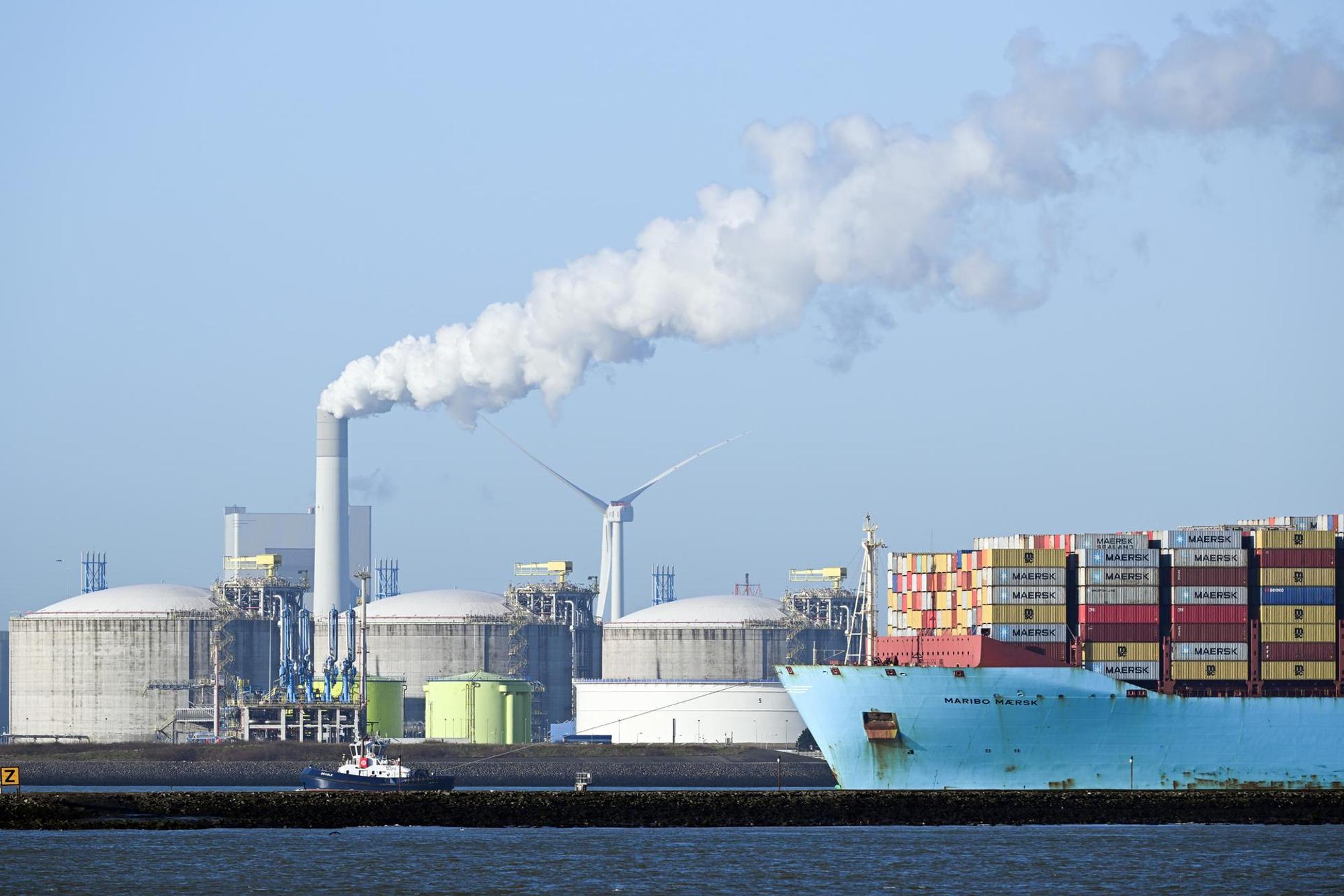 FLüssiggasterminal Rotterdam 270