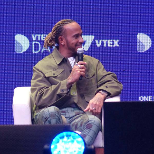 Lewis Hamilton am Mikro