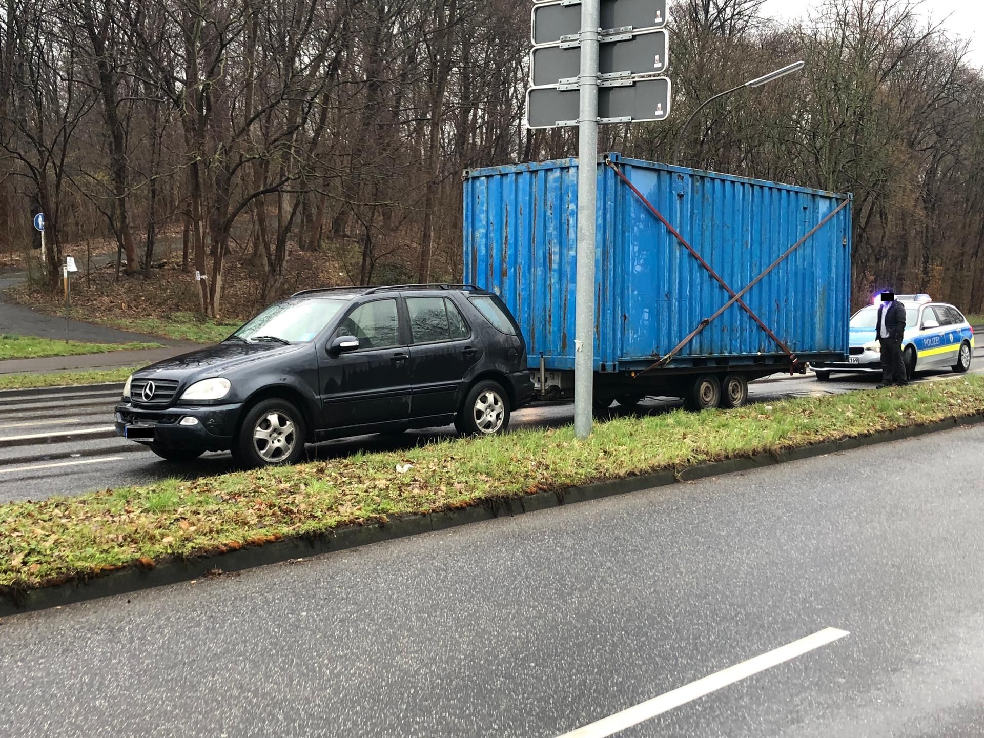 ContaineraufAnhänger 180322