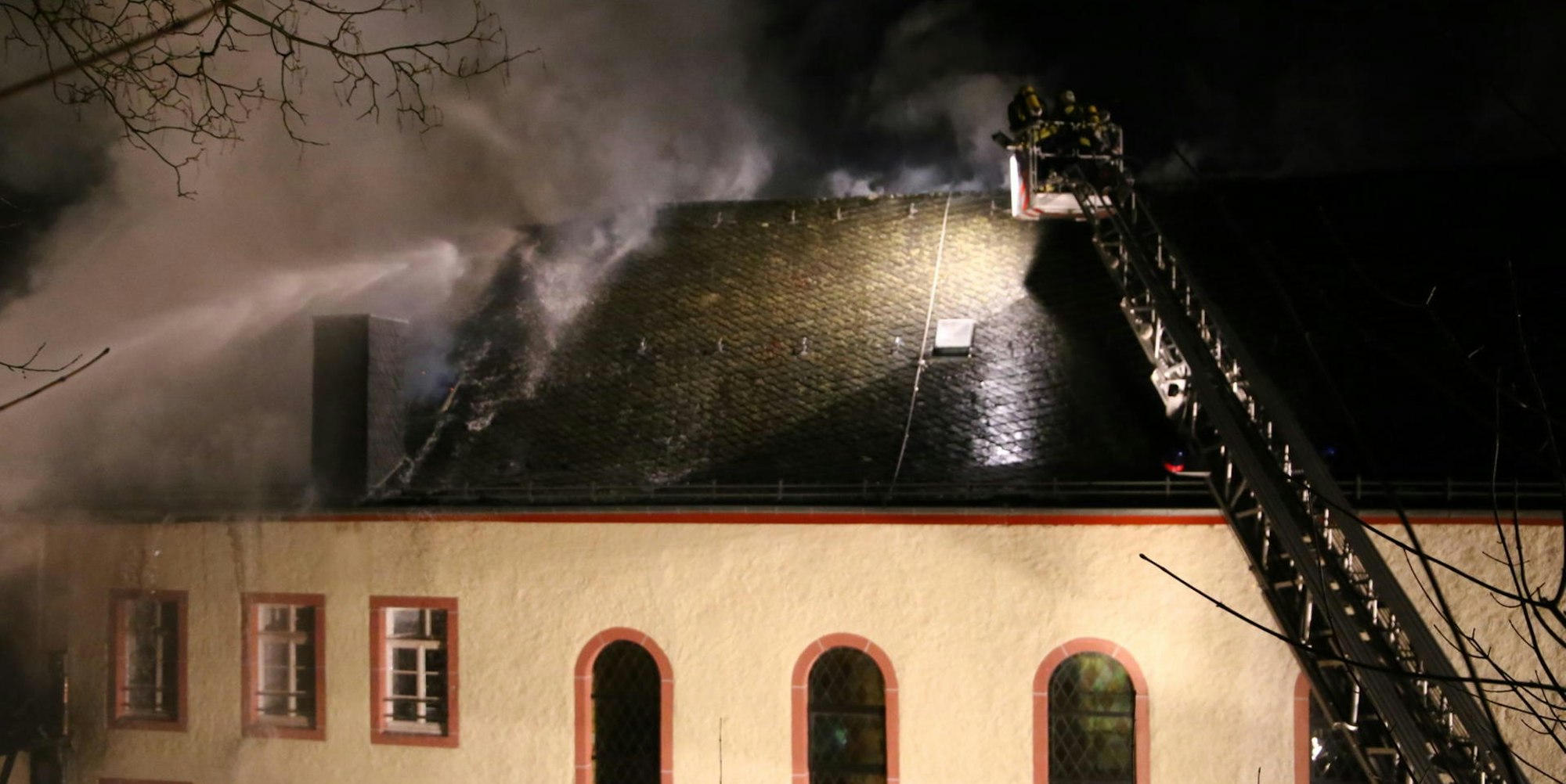 Hellenthal_Brand_Kirche_11