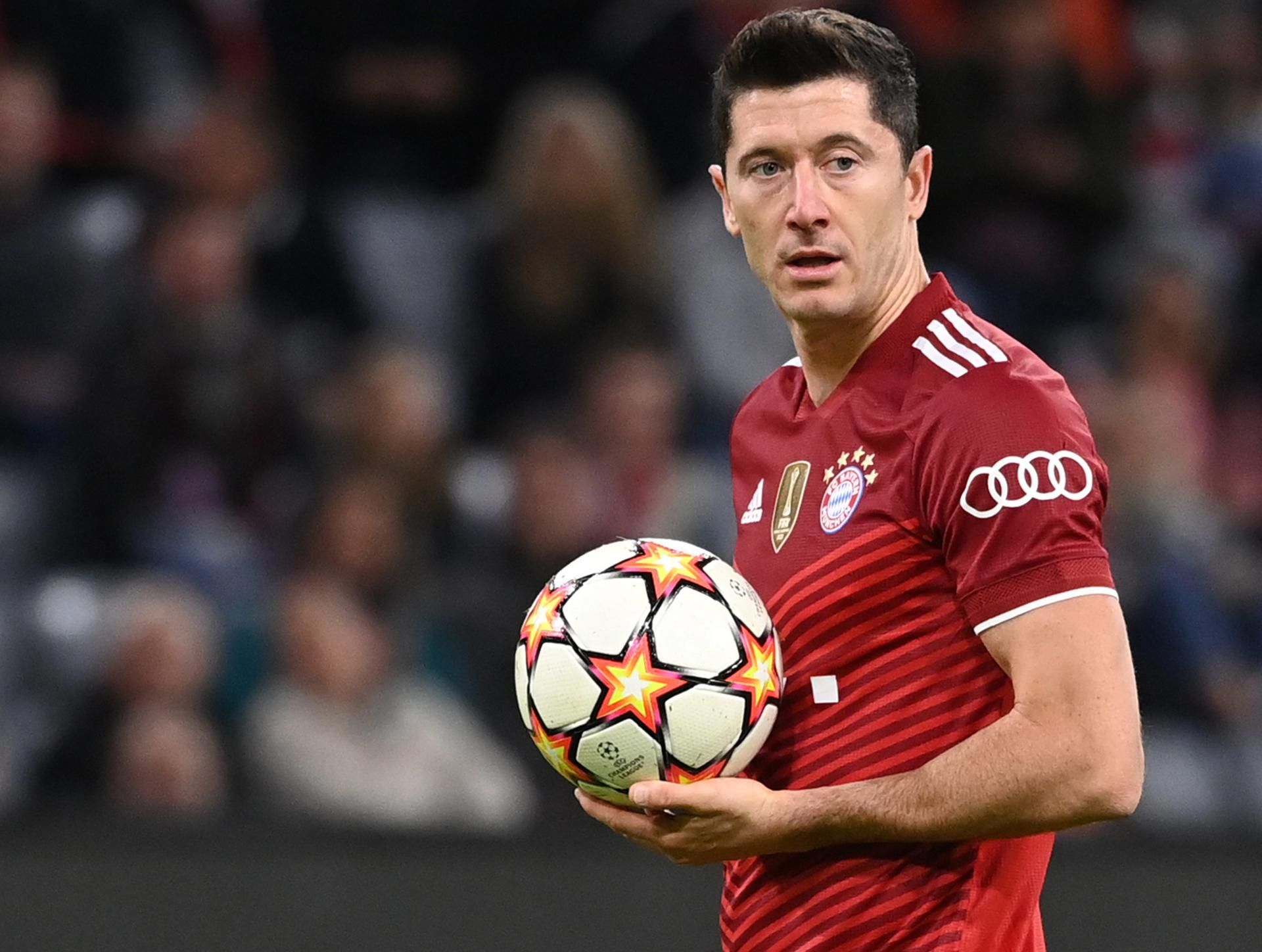 Robert Lewandowski DPA 190722
