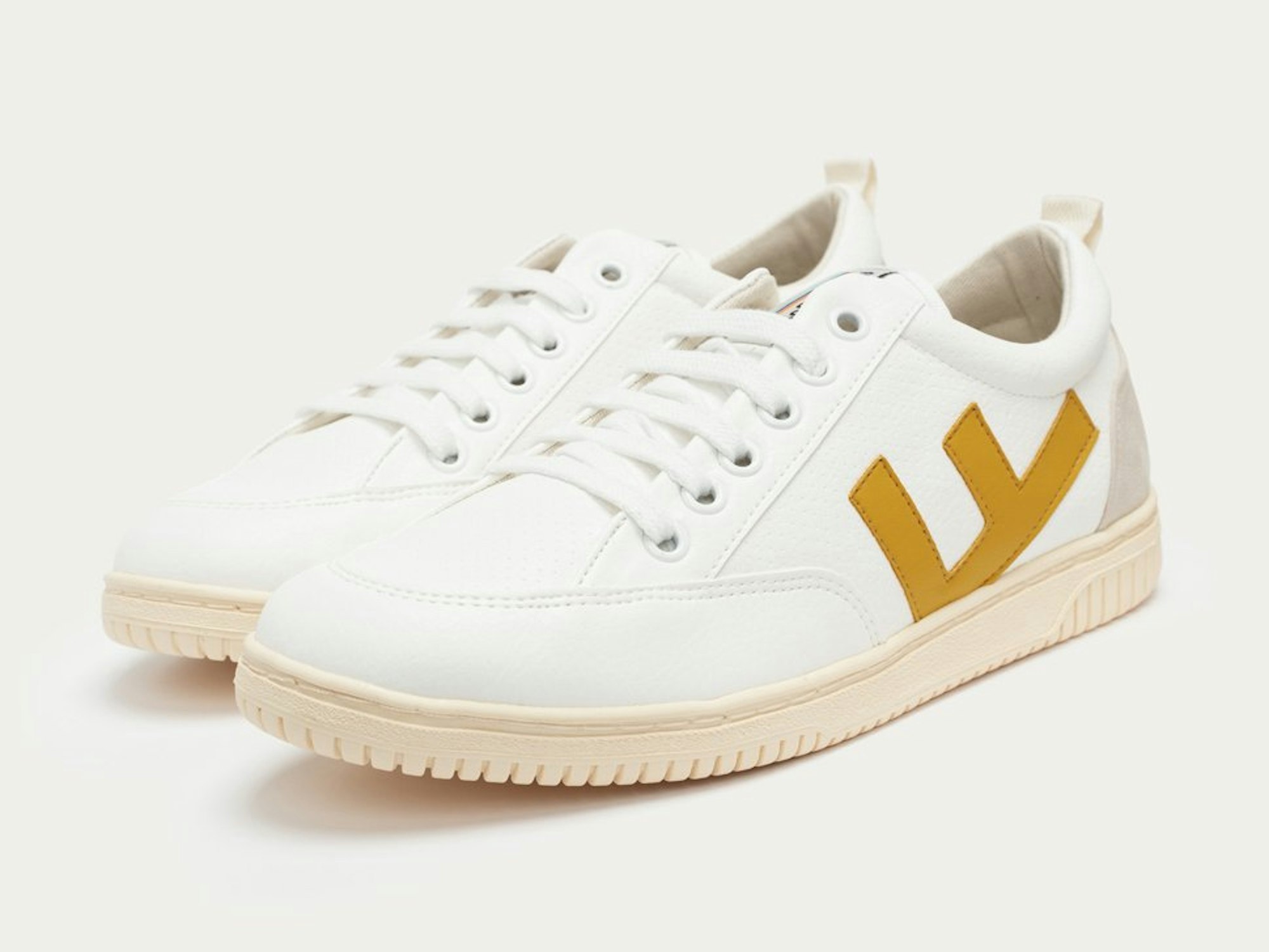 flamingos-life-sneaker