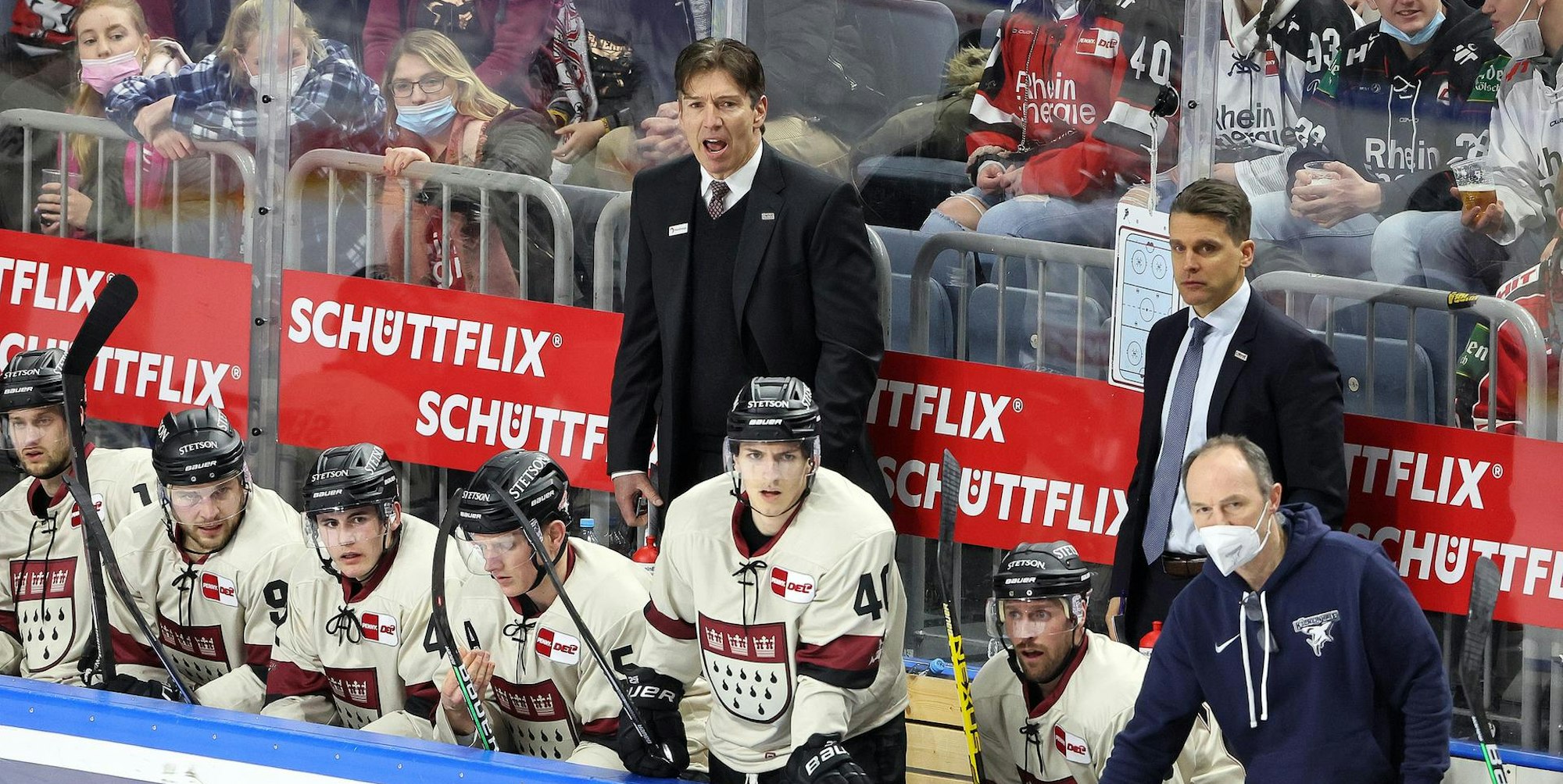 Krupp am Spielfeldrand