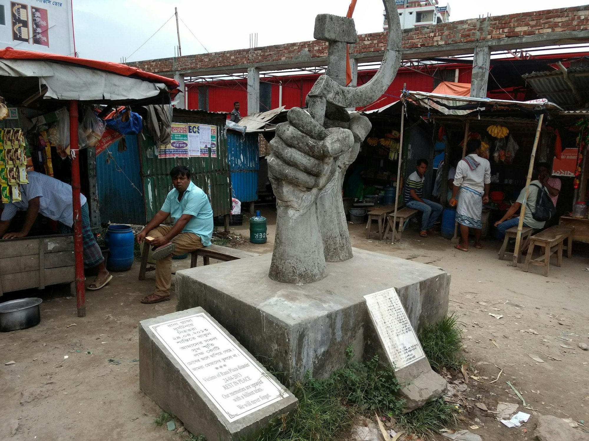 Mahnmal_Rana_Plaza