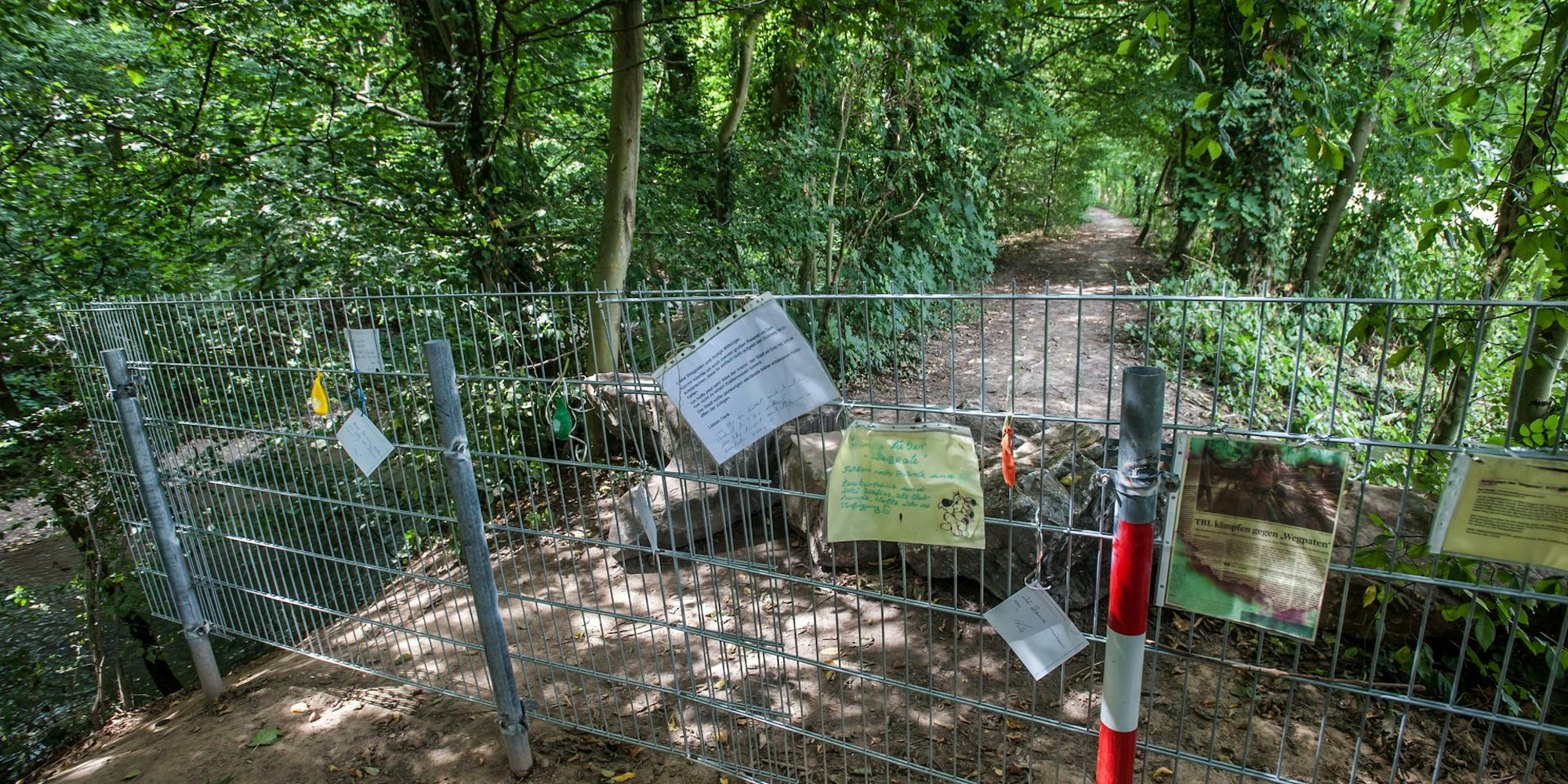 leverkusen-dhuenndeich-sperre--ALF_3907 (1)