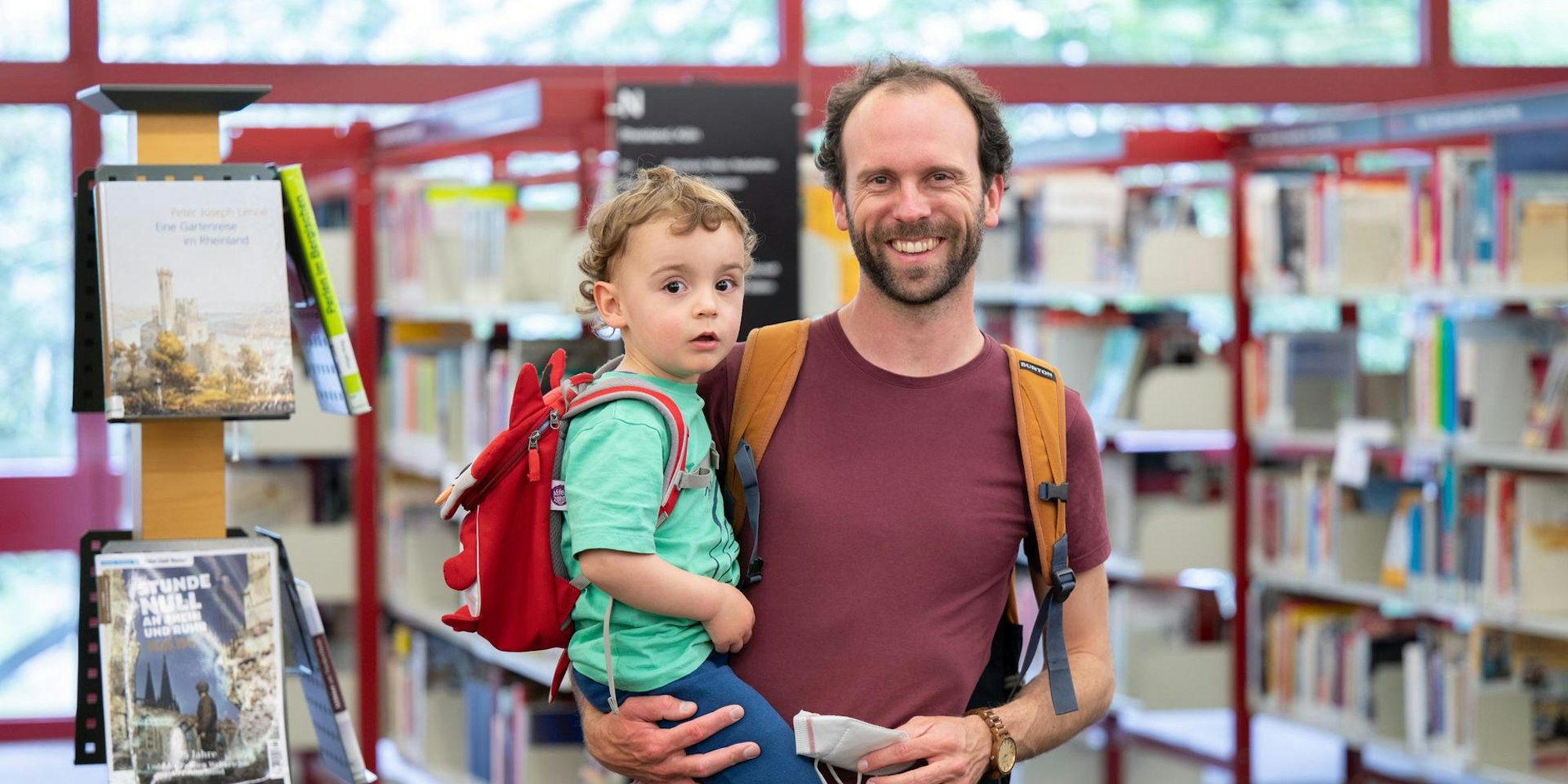 Stadtbib öffnet wieder