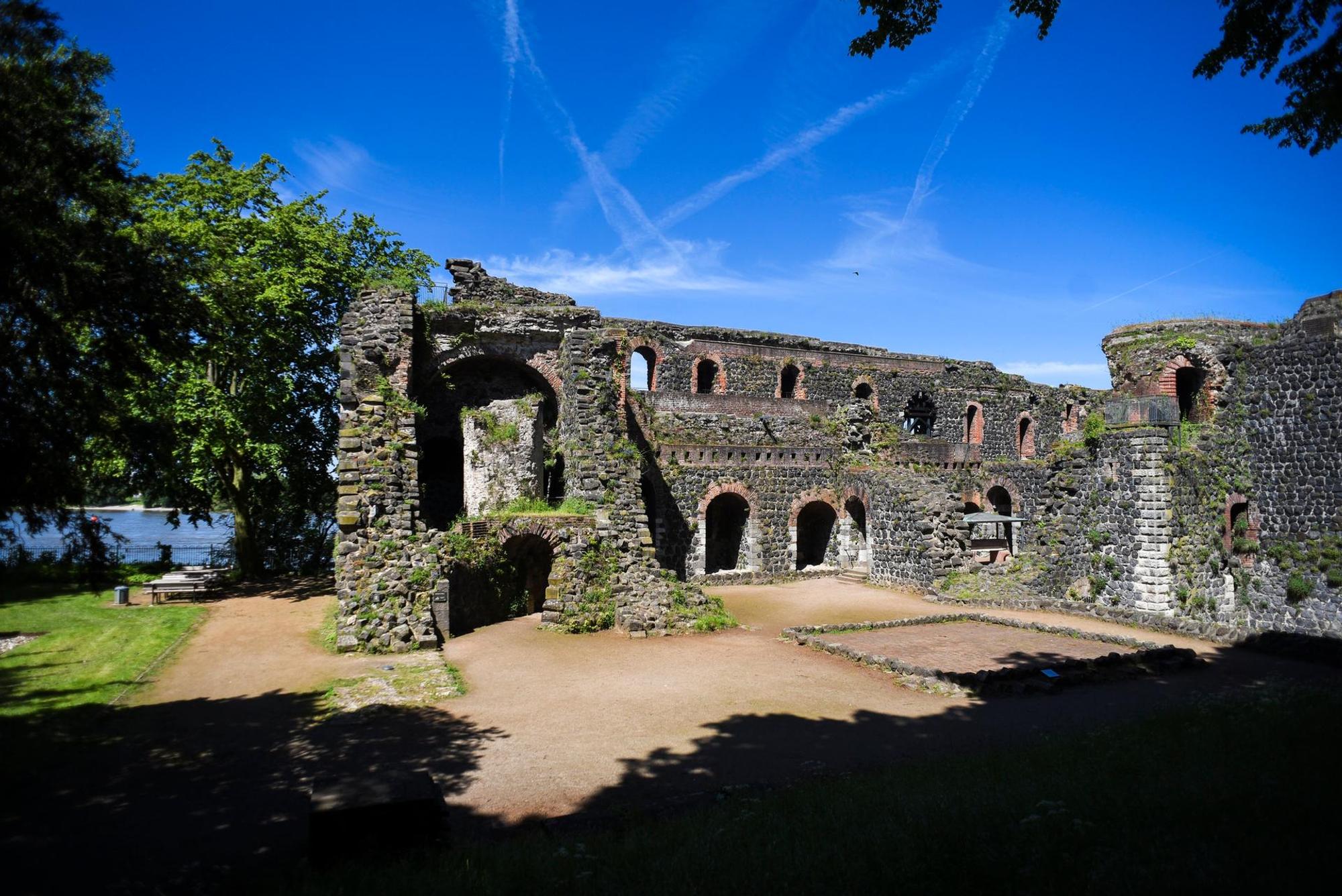 neuaufmacherkaiserswerth