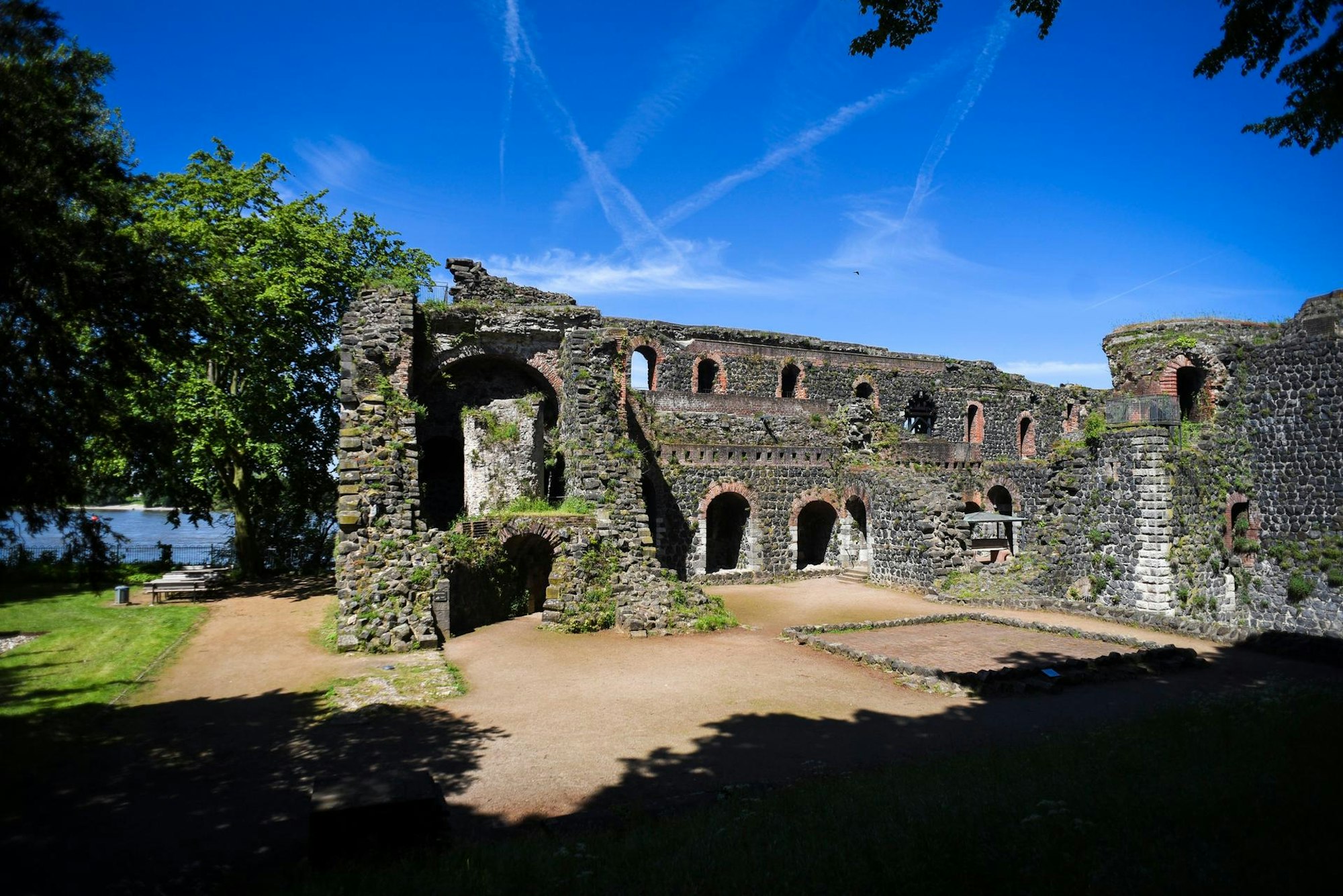 neuaufmacherkaiserswerth