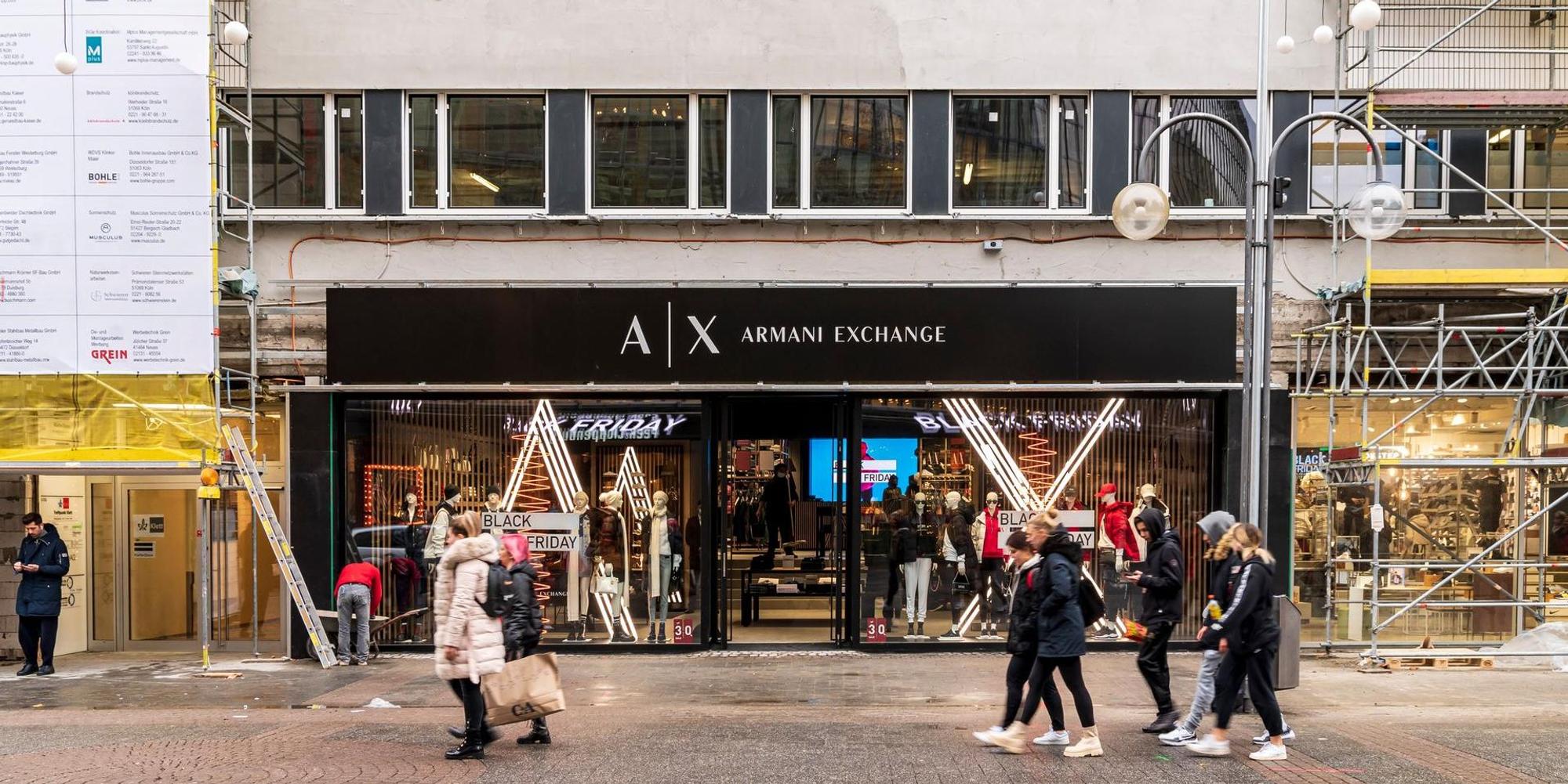 Armani2