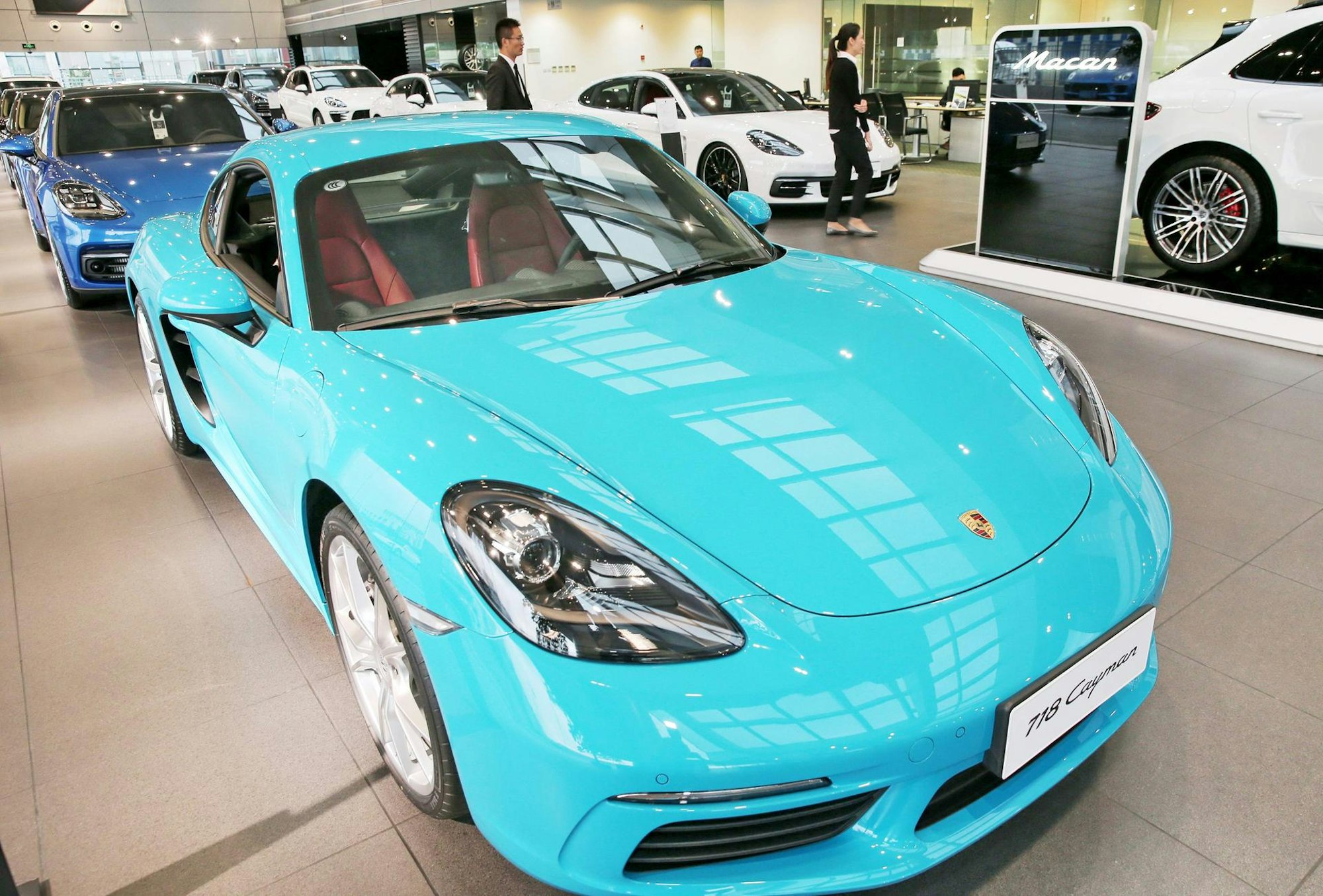 Porsche 718 Cayman