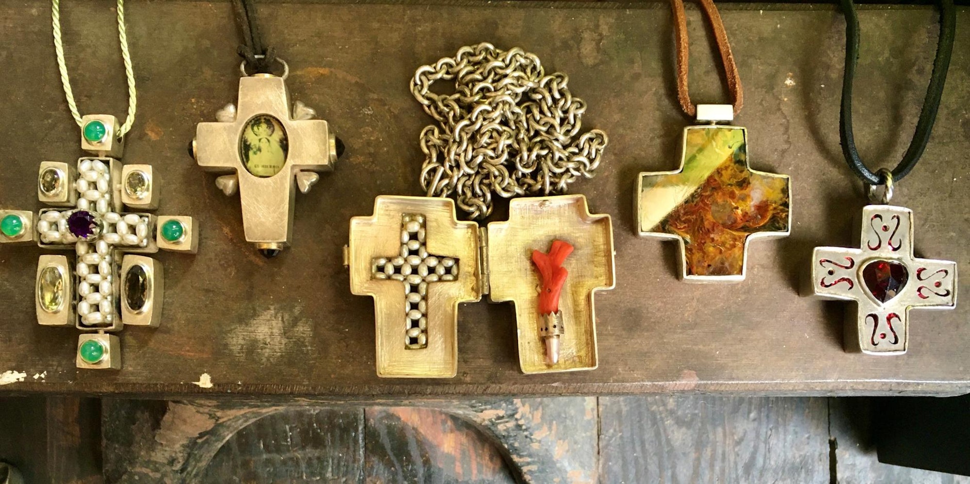 kreuze heart of gold