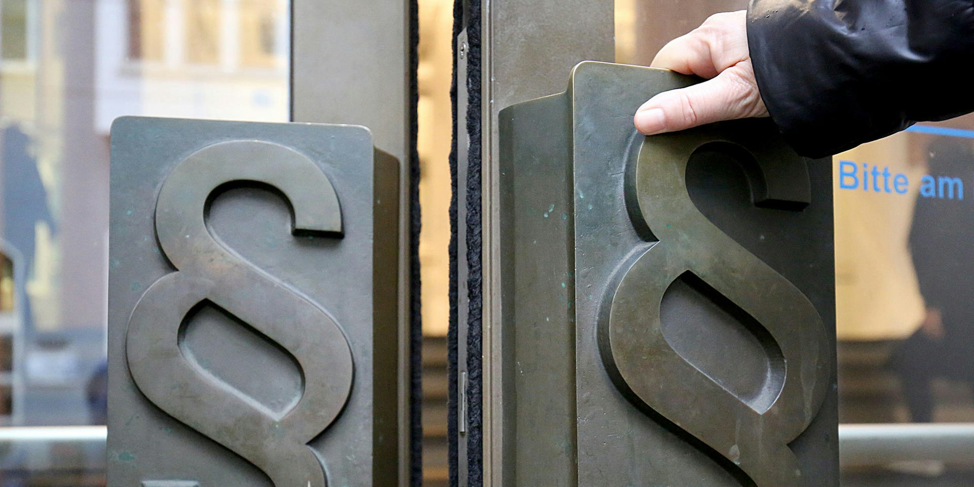 Landgericht_Bonn_Eingang