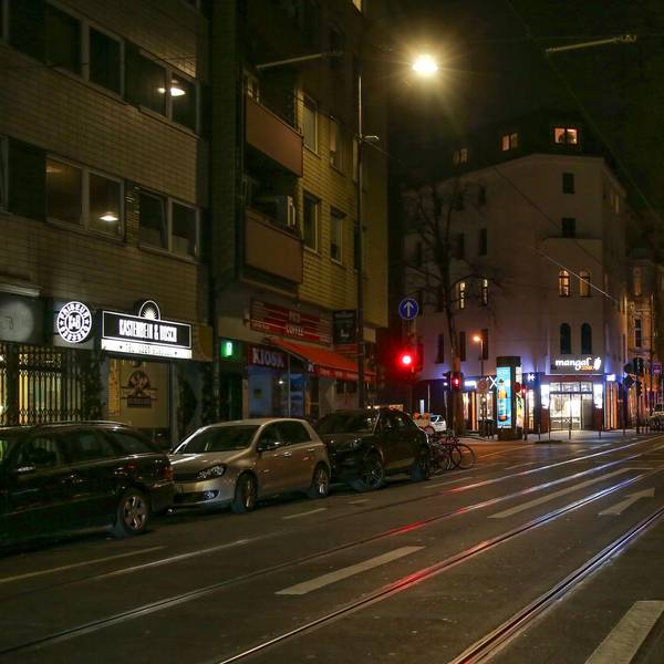 Leere Zülpicher Straße in Köln