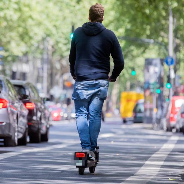 Symbolbild E-Scooter auf Ring