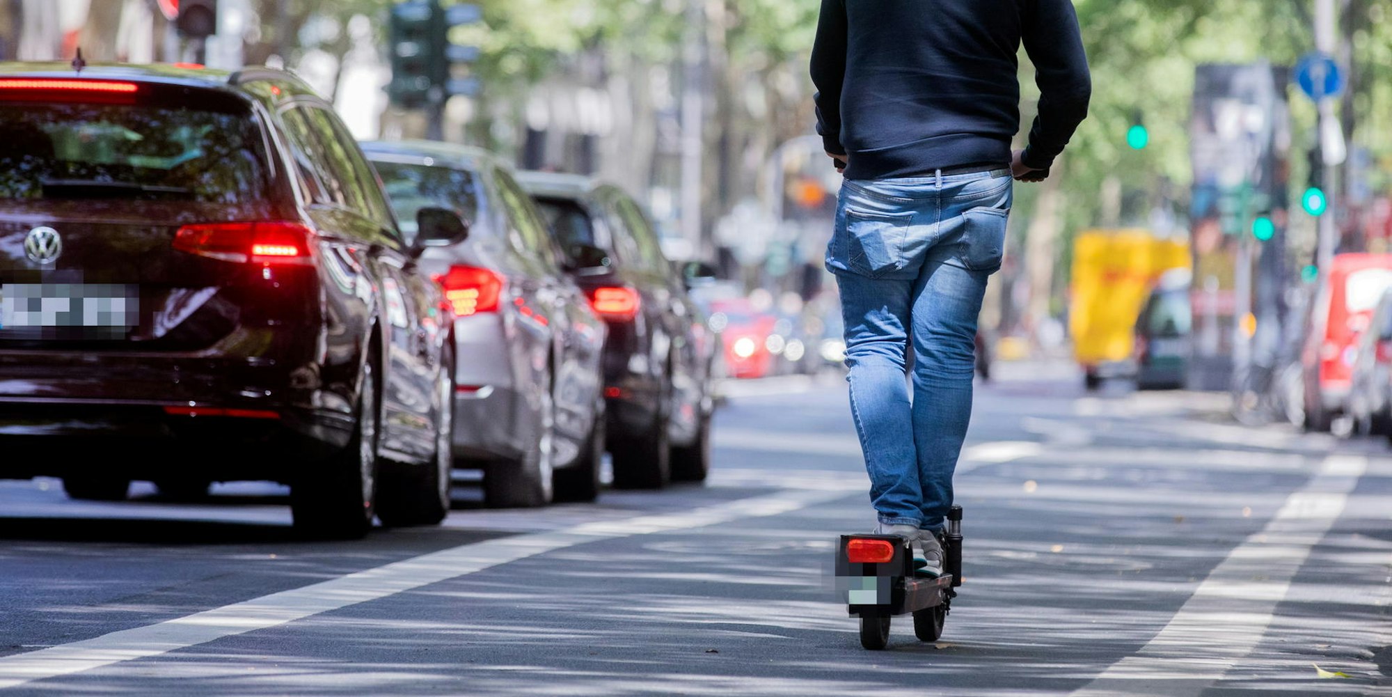 Symbolbild E-Scooter auf Ring