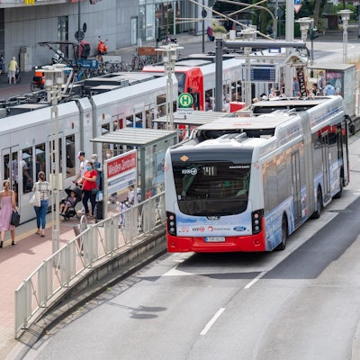 KVB Bahn Köln Weiden 1