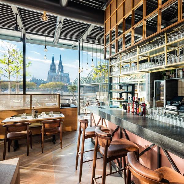 Henn im Hyatt-Regency-Cologne-Grissini-Bar gerrit meier