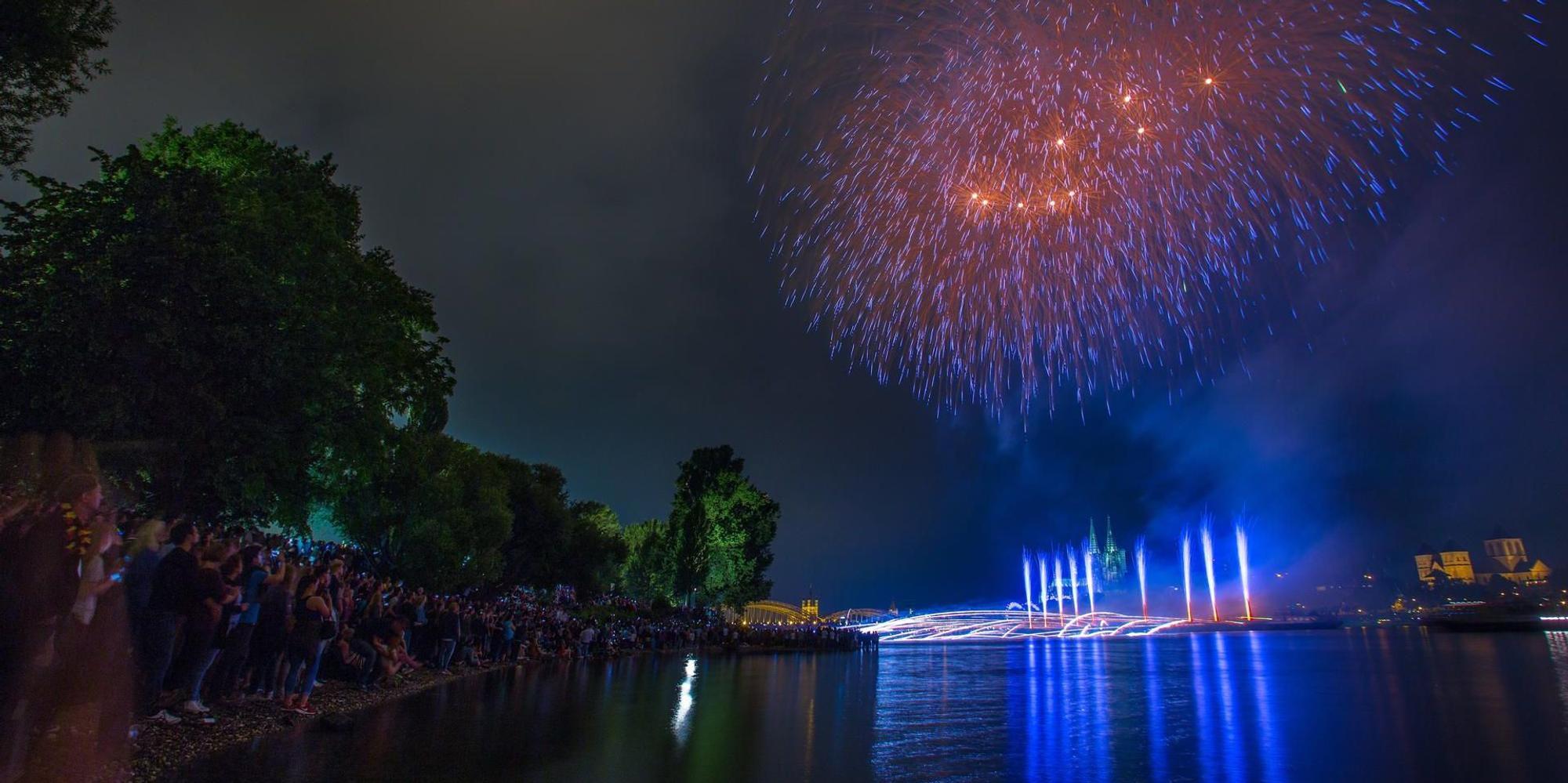 Kölner Lichter (1)