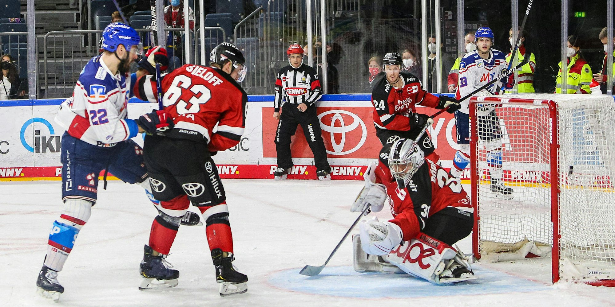 Kölner Haie gegen Mannheim