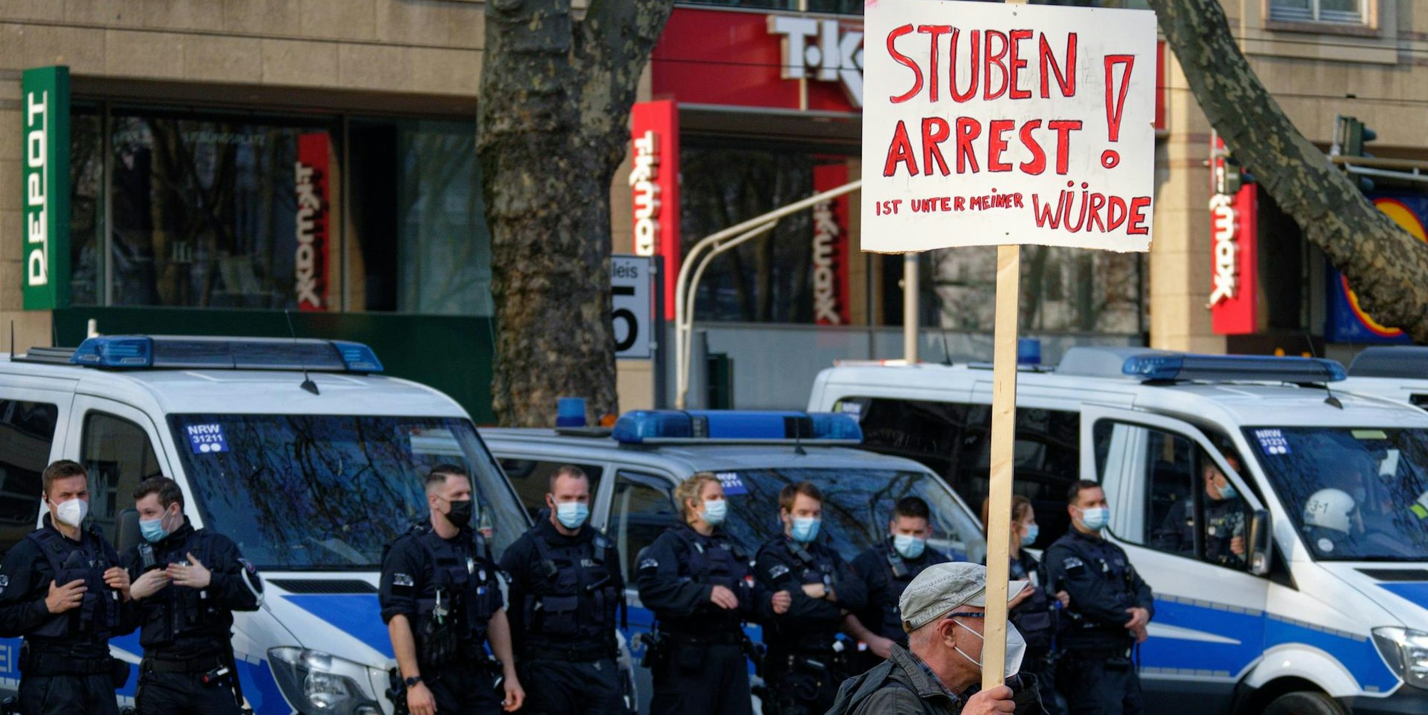 Demo Ausgangssperre Köln
