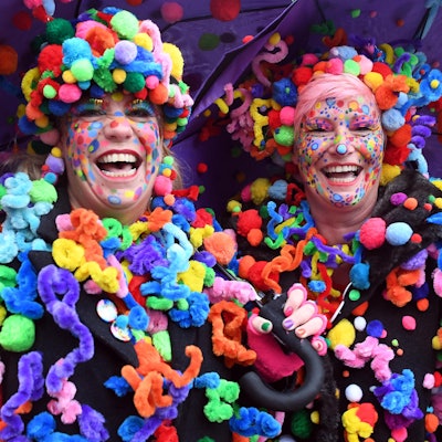 Jecke_Bluemchenkostuem_22022017