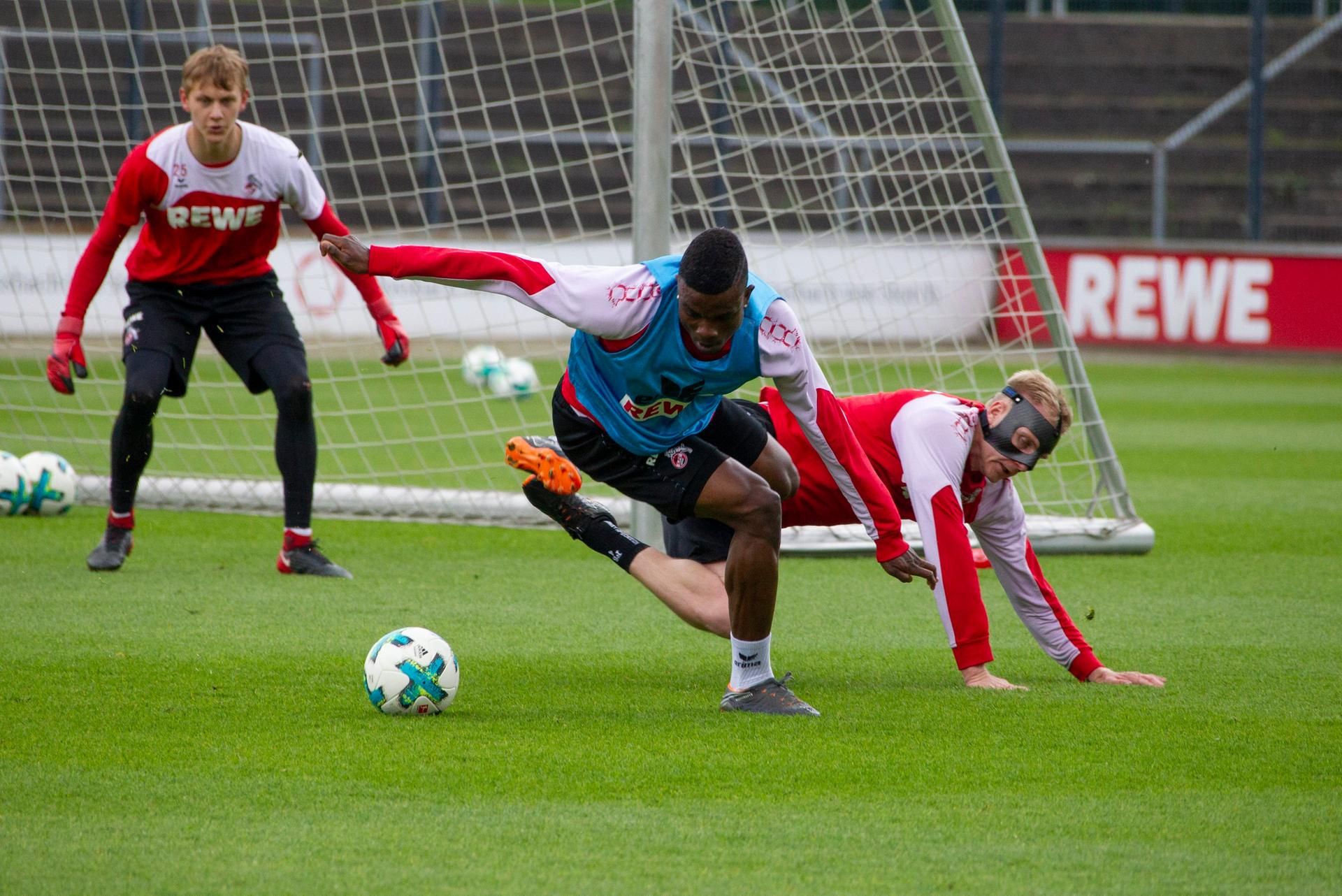 FC_Cordoba_Zweikampf_Sörensen