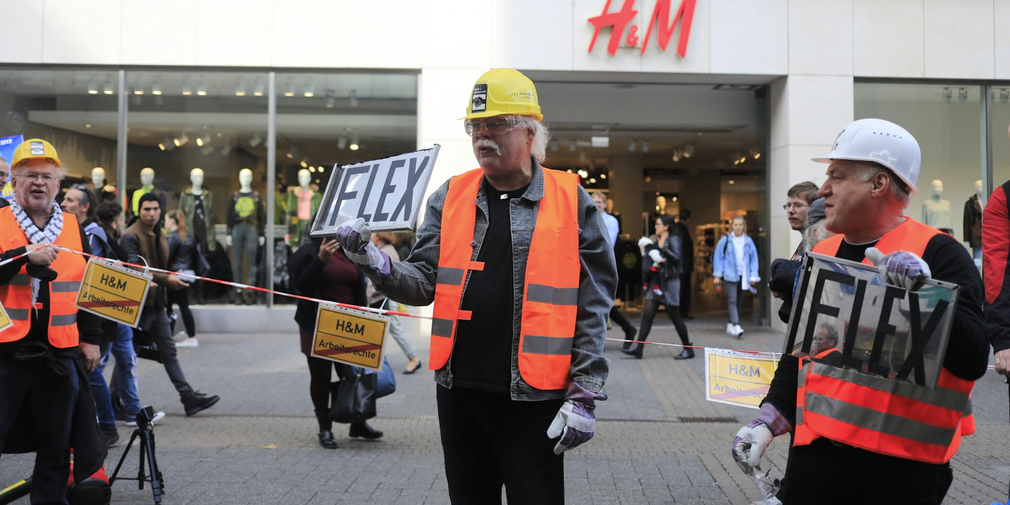 H&M Protest3