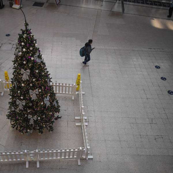 Weihnachtsbaum_Waterloo_Station