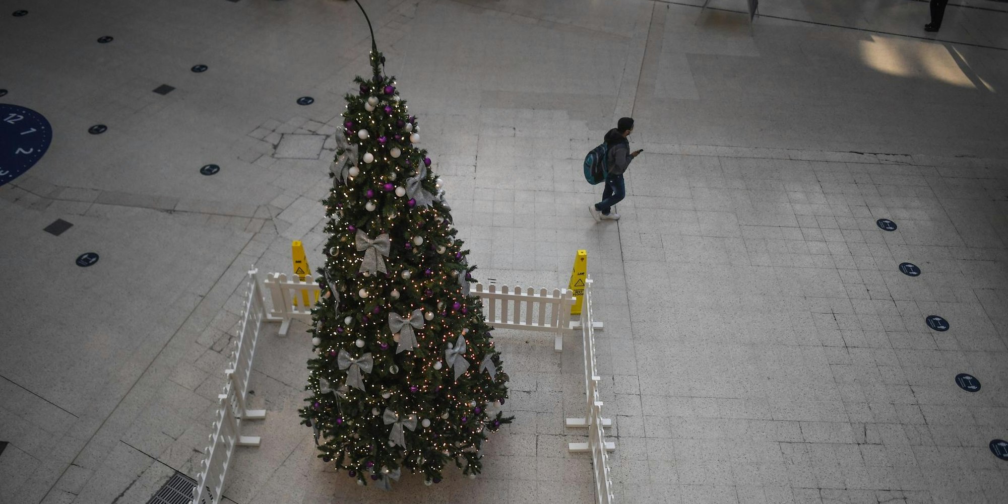 Weihnachtsbaum_Waterloo_Station