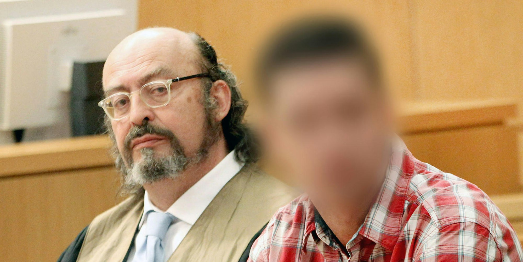 Gericht_Vater_laesst_63554368