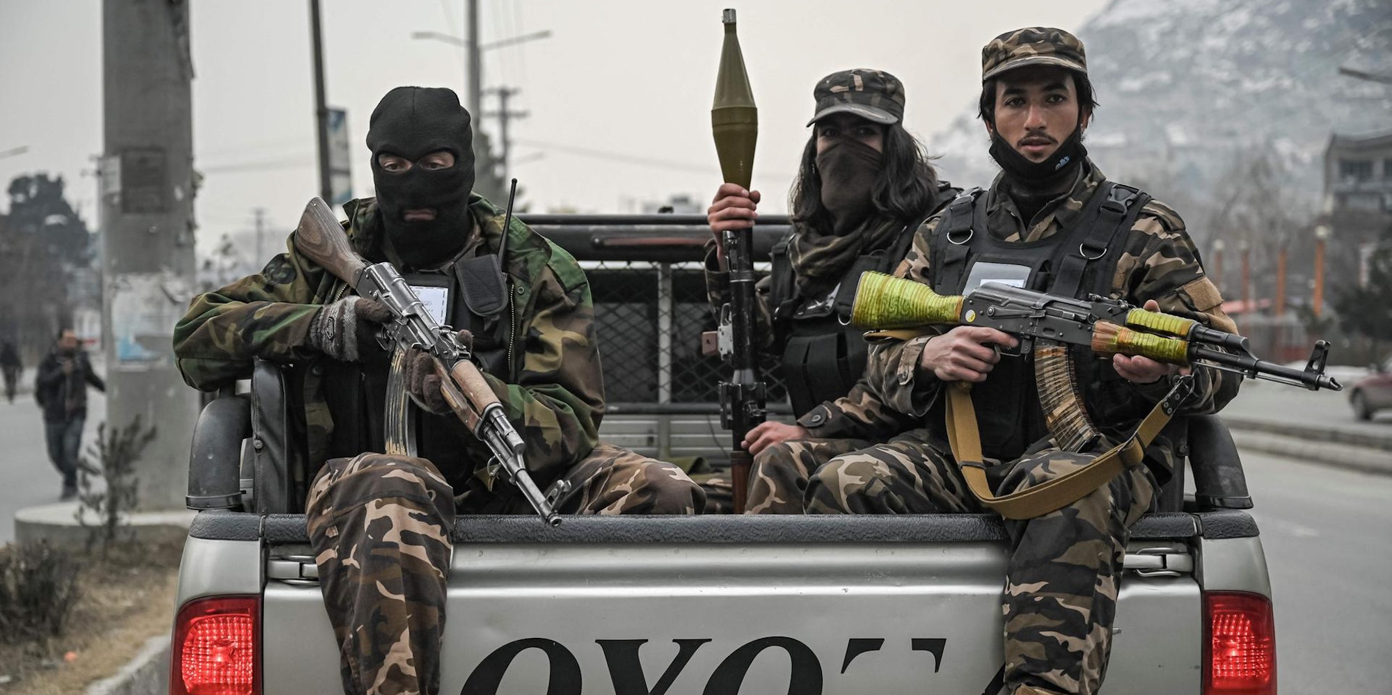 Taliban Kämpfer 310122