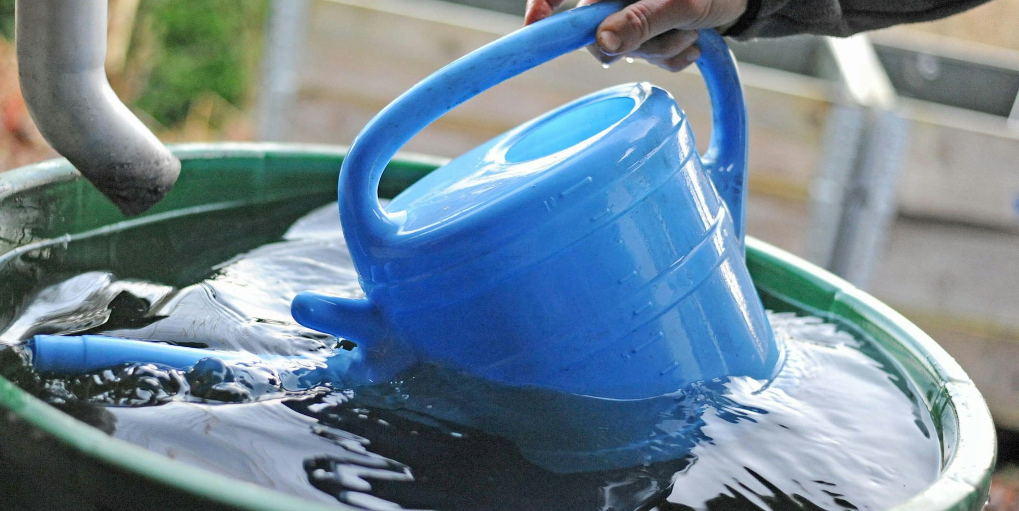 Leverkusen Wassersparer Symbolbild Regentonne