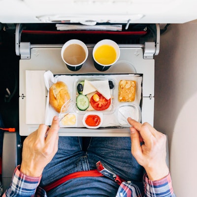 Essen und Getränke im Flugzeug Getty Images