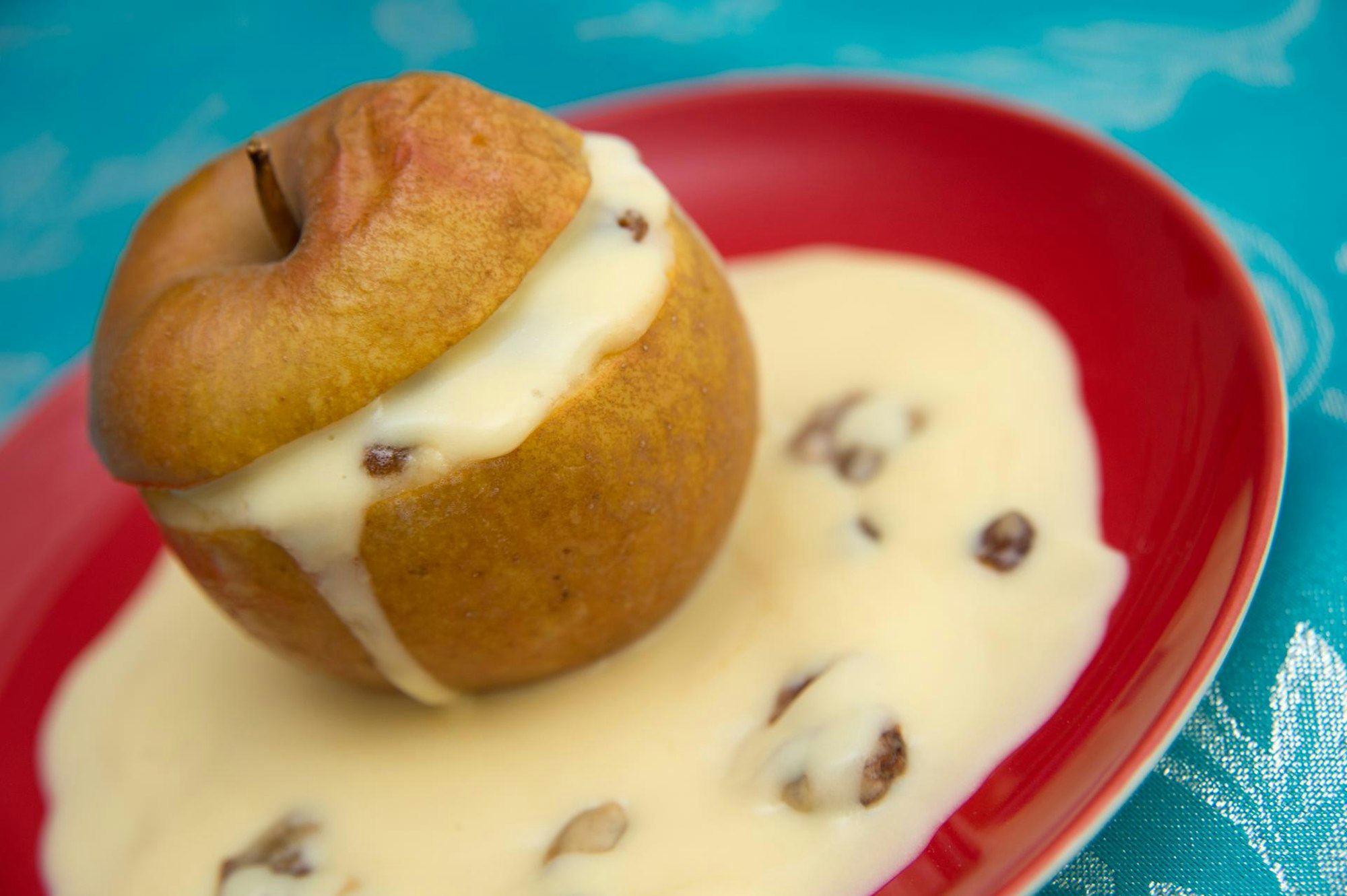 Bratapfel mit vanillesosse dpa