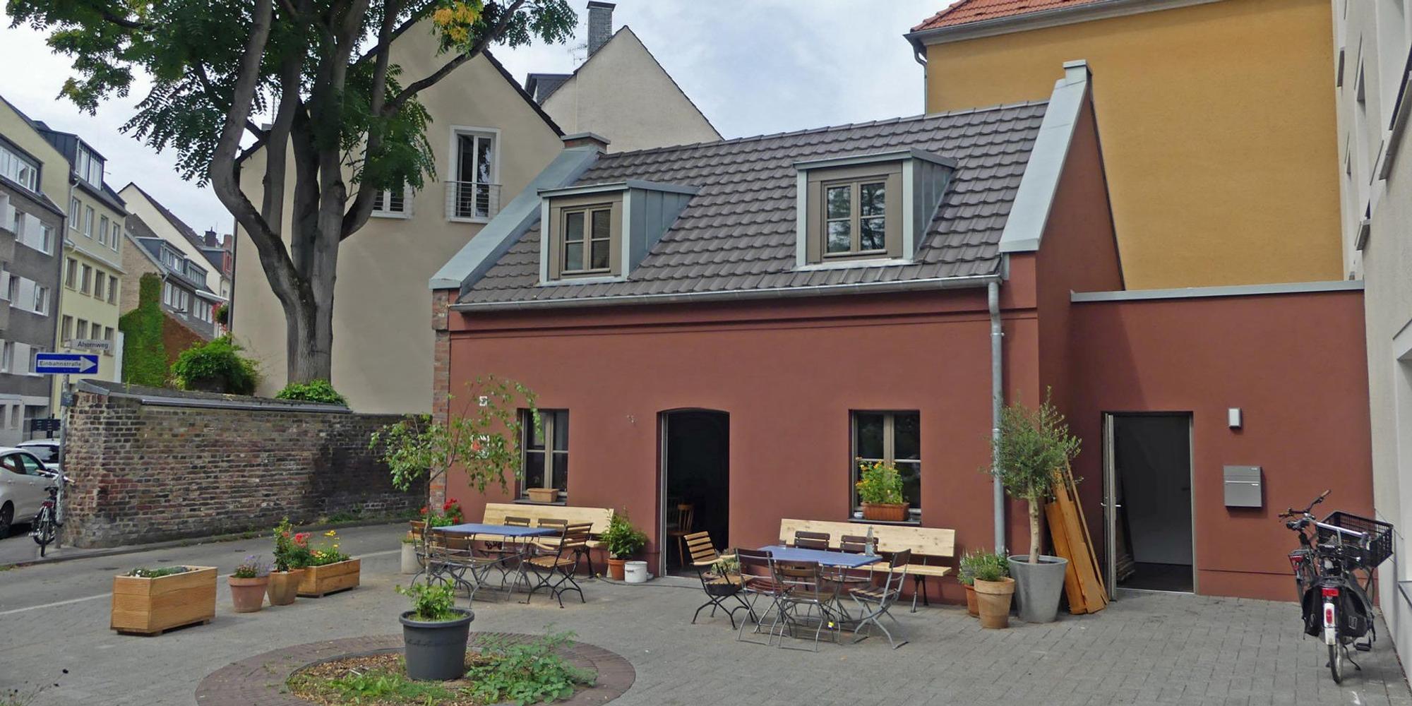 roes-herzhaeuschencafe-005
