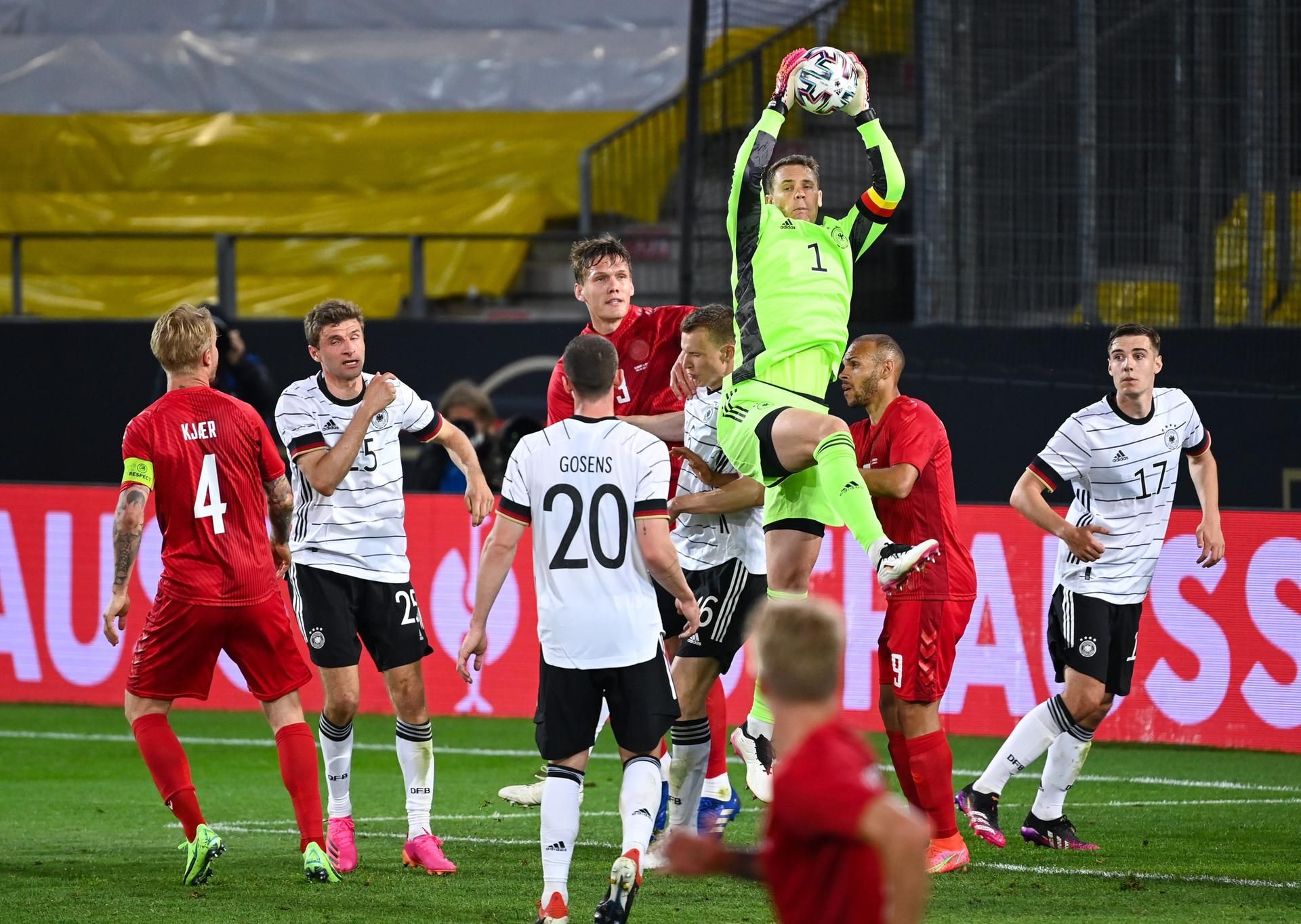 Neuer hält gegen Dänemark