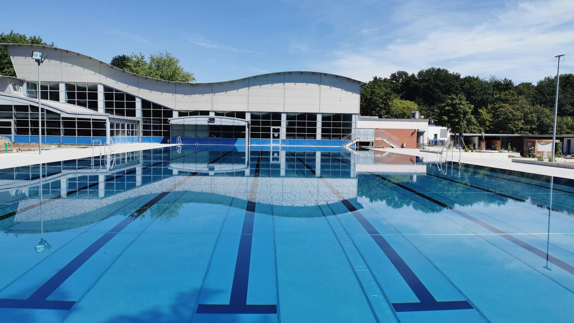 Paffrath Kombibad Außenbecken.