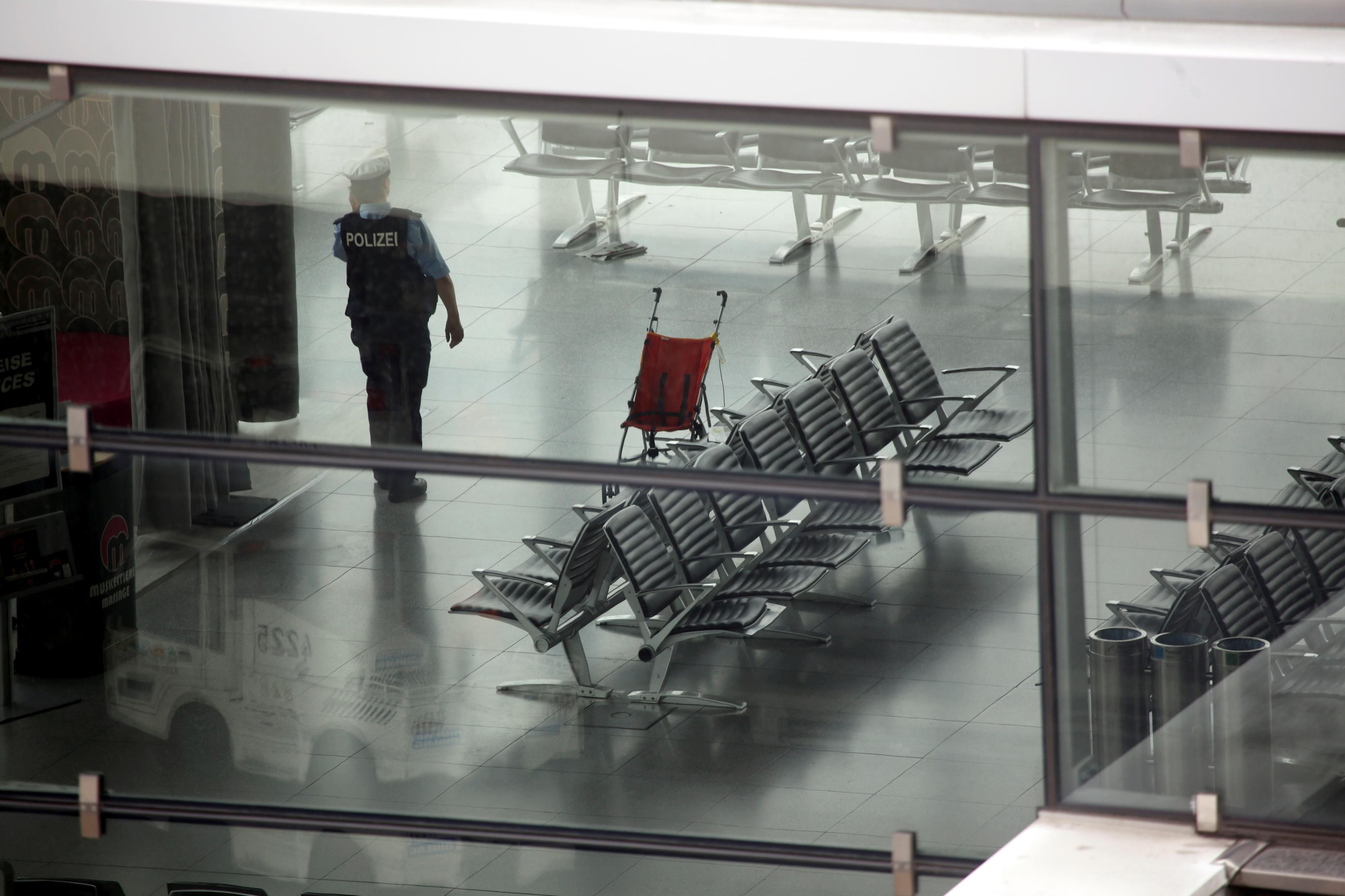 kra_airport010