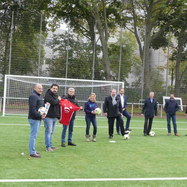 roes-kunstrasen-wolker-001