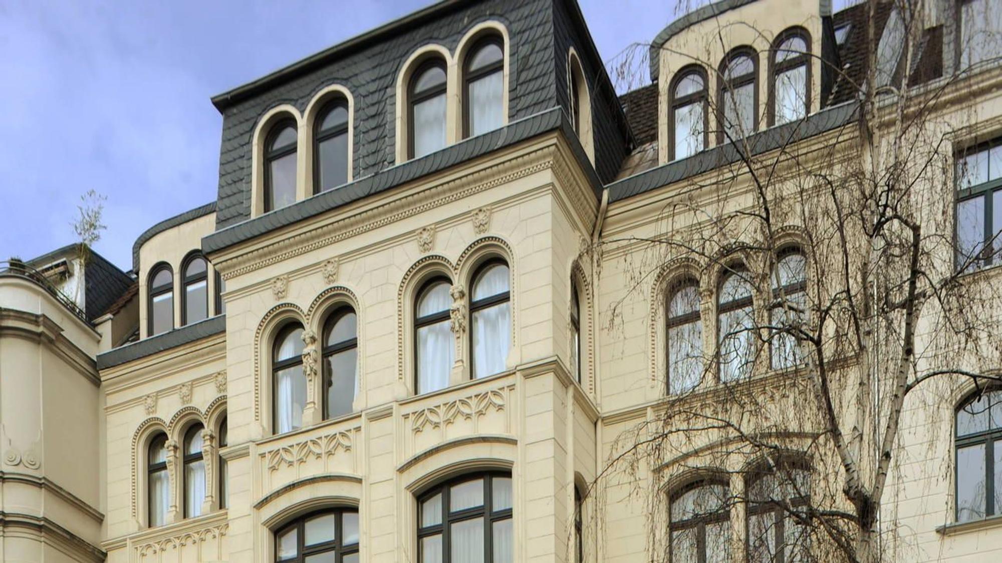 alte Reihenhäuser im Jugendstil